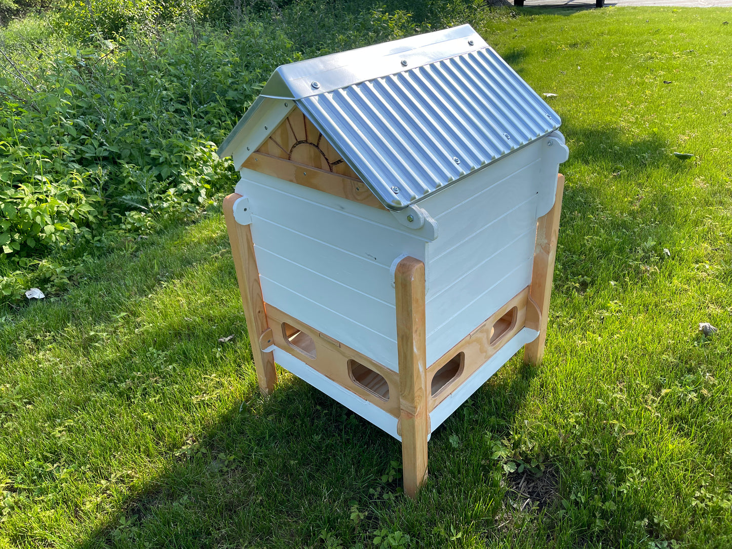Bens Big Chicken Feeder