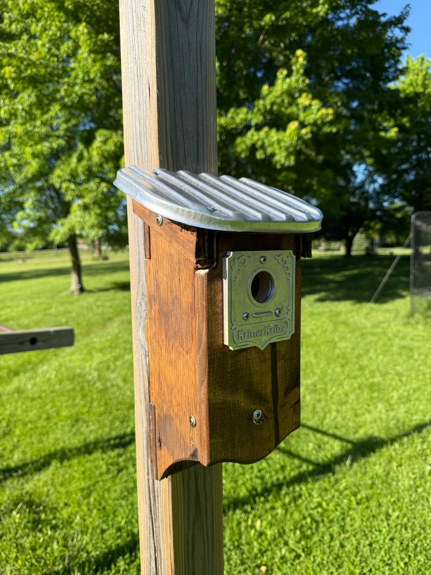 Bluebird House | Bluebird, Chickadee & Tree Swallow Nesting Box | Handmade Wooden Birdhouse | Weatherproof Outdoor Bird House