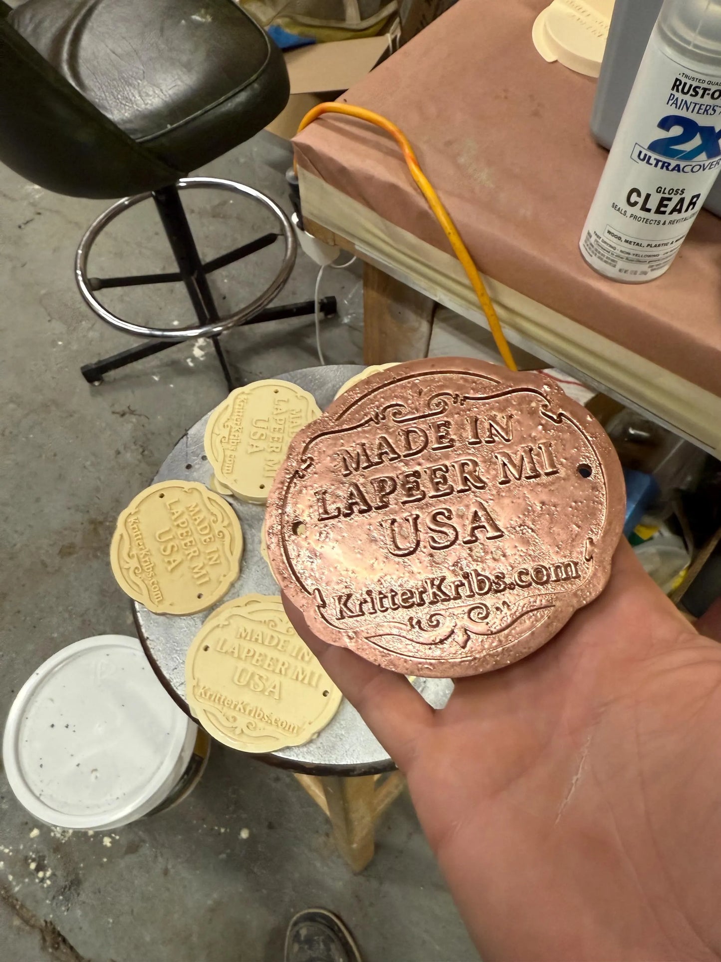 Kritter Kribs Chicken Feeder