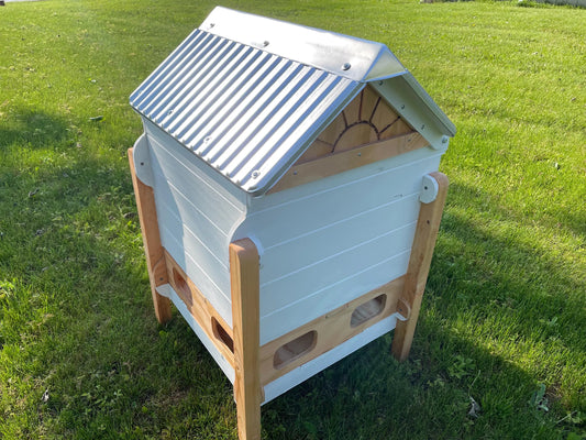 Kritter Kribs Chicken Feeder